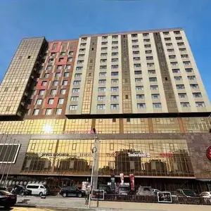 Бзд натур, naran place-д 198мкв 6 өрөө, Улаанбаатар — Баянзүрх — 25-р хороо