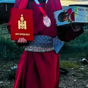 Эрэгтэй дээл, Улаанбаатар — Баянзүрх — Цайз 16