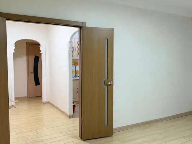 Бзд 13р хороо бөхийн өргөөний урд 2 өрөө 52мкв байр, Улаанбаатар — Баянзүрх — 13-р хороолол