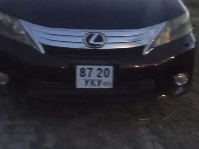 Lexus HS