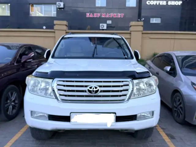 Toyota Land Cruiser 200
