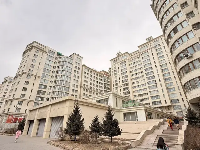 King tower-т үйлчилгээний талбай 150м², Улаанбаатар — Хан-Уул — King Tower