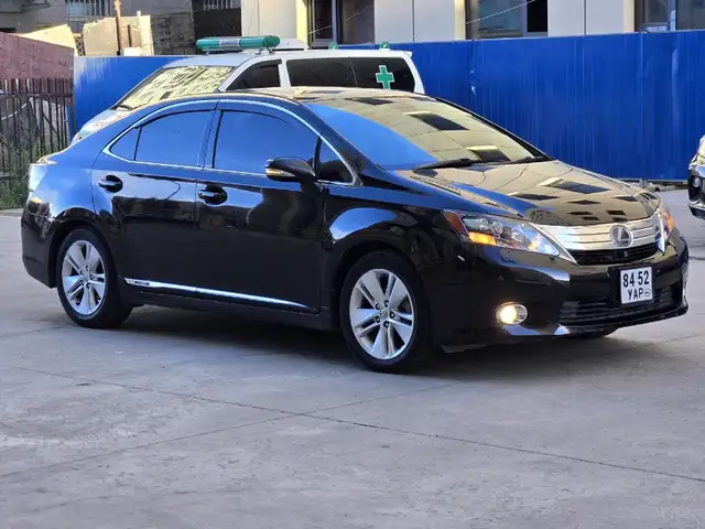 Lexus HS