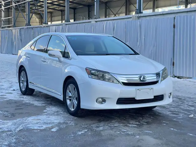 Lexus HS