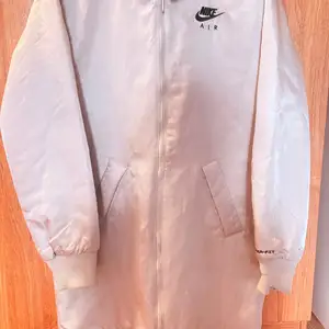 Nike kurtik, Улаанбаатар — Баянзүрх — Натур худалдааны төв