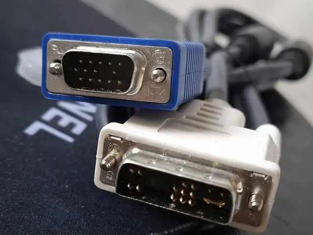 Dvi-vga monitor cable, Улаанбаатар — Баянзүрх — 13-р хороолол