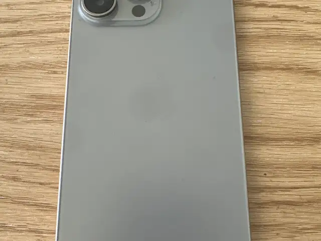 Apple iPhone 15 Pro Max, 256 gb, Natural Titanium, Улаанбаатар — Чингэлтэй — 32 тойрог