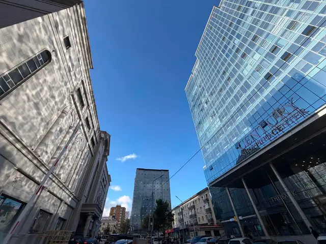 УБ их дэлгүүрийн зүүн талд century business apartment- 3 өрөө 117m2, Улаанбаатар — Сүхбаатар — 4-р хороо