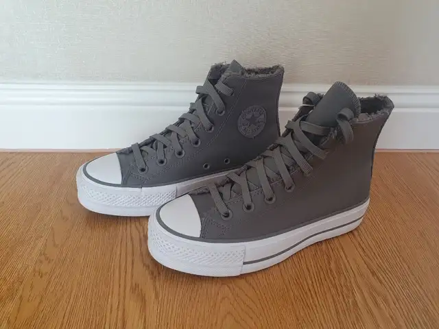 Converse, Улаанбаатар — Сүхбаатар — МУБИС