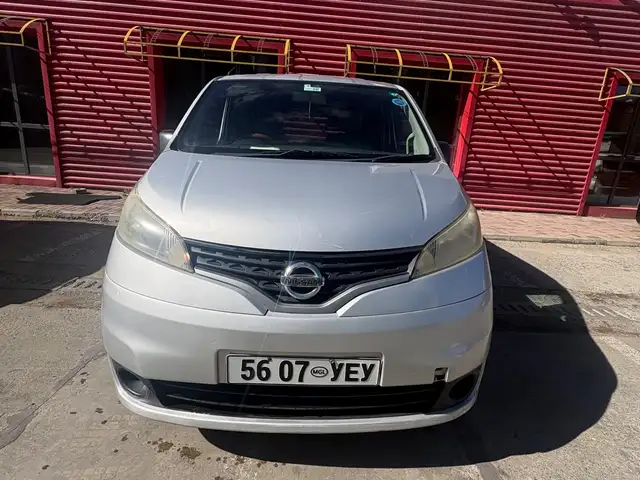 Nissan NV200