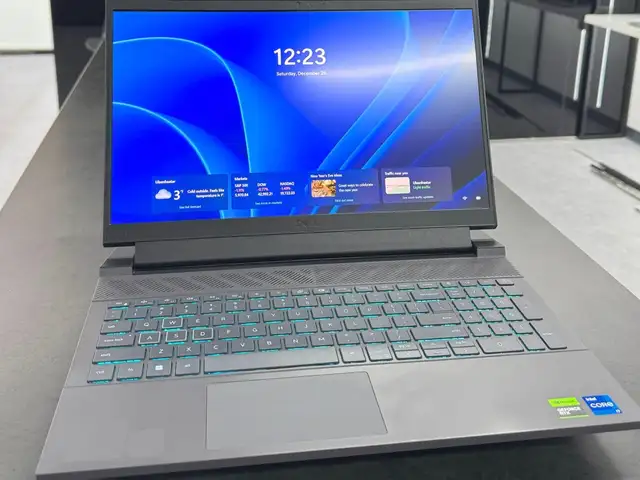 Dell 15.6", Intel Core i7, 16 GB RAM, 512 GB, Орхон