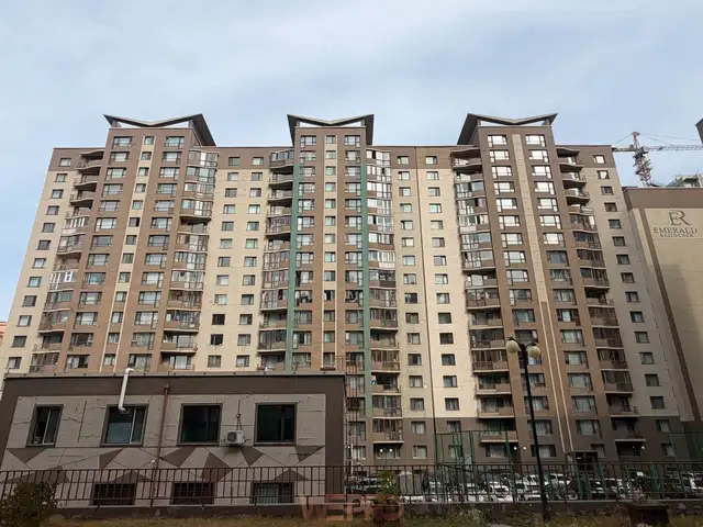 Emerald residence хотхонд 89.09мкв 3 өрөө орон сууц, Улаанбаатар — Баянзүрх — 26-р хороо