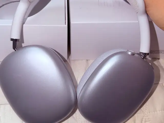 Airpods max gen 1 silver, Улаанбаатар — Баянзүрх — Баянзүрх дүүрэг