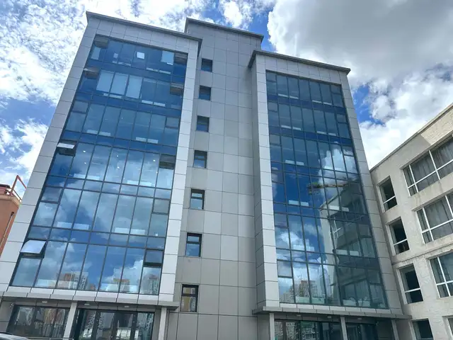 Удирдлагын академийн зүүн талд оффис талбай 62мкв, Улаанбаатар — Хан-Уул — 17-р хороо