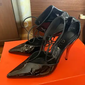 Gucci osgiit, Улаанбаатар — Баянзүрх — 13-р хороолол