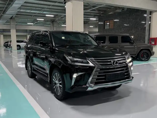 Lexus LX 570
