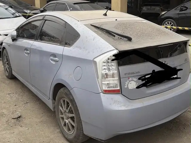 Toyota Prius 30