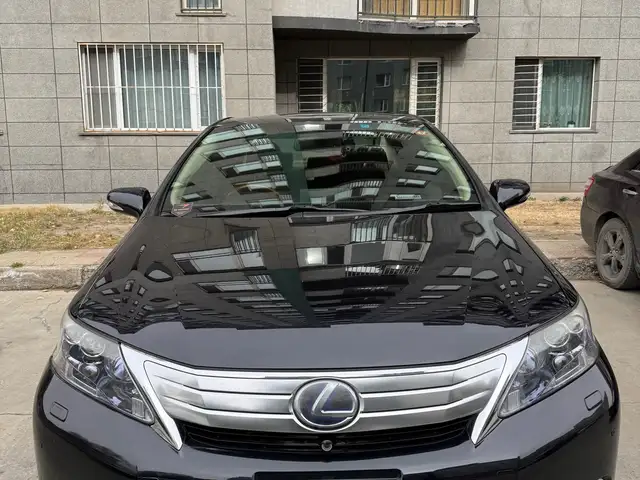 Lexus HS
