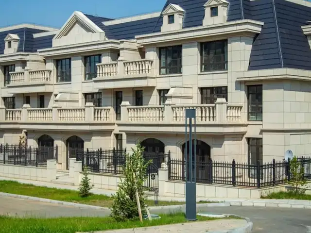 Яармагийн french town-д 154 м2 town house, Улаанбаатар — Хан-Уул — 4-р хороо