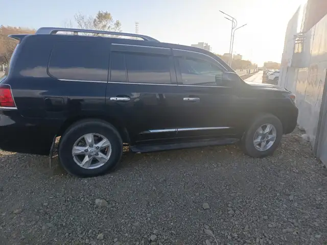 Lexus LX 570