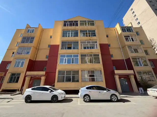 Нарны зам дагуу улсын 6-р сургуулийн урд 26 байр 2 өрөө орон сууц, Улаанбаатар — Сүхбаатар — 5-р хороо