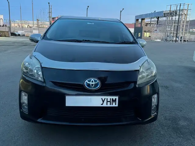 Toyota Prius 30