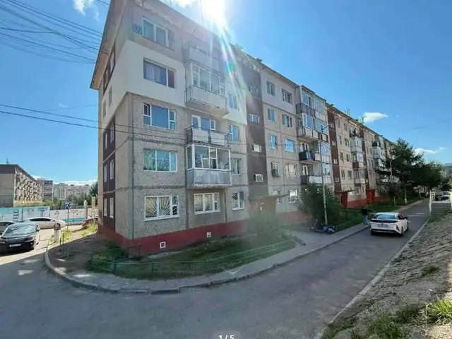 Бзд жуков талбайн зүүн талд хагас тавилгатай 2 өрөө, Улаанбаатар — Баянзүрх — 5-р хороо