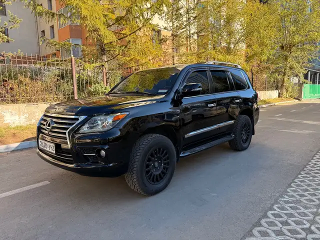 Lexus LX 570