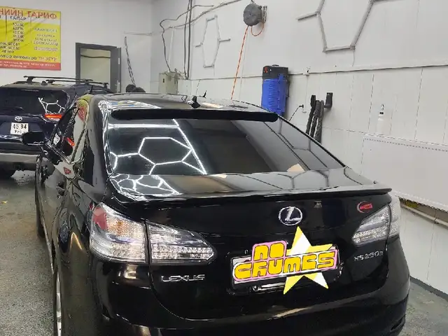 Lexus HS