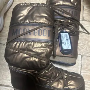 Original moonboot 37 размер, Улаанбаатар — Баянзүрх — Сансар