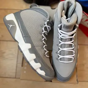 Air jordan 9 cool grey, Улаанбаатар — Сүхбаатар — Дөлгөөн нуур