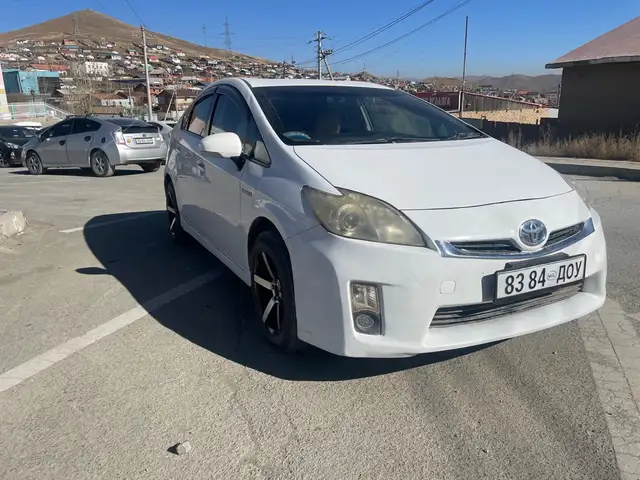Toyota Prius 30