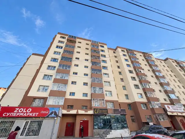 Натурын зам, carrefour-н урд 38-р байранд гал тогоо тусдаа 3 өрөө 40м2 байр, Улаанбаатар — Баянзүрх — Натур худалдааны төв