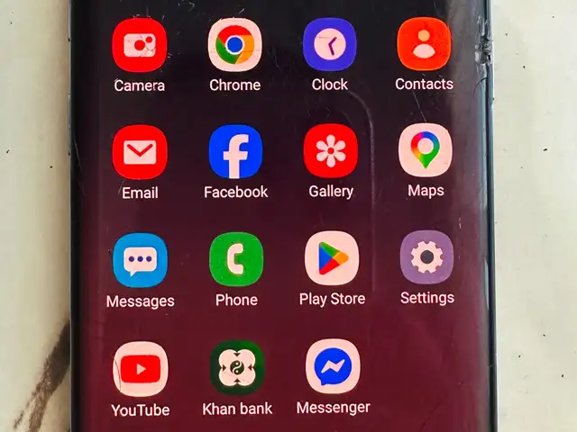 Samsung s8 delgets, Улаанбаатар — Баянзүрх — 15-р хороолол