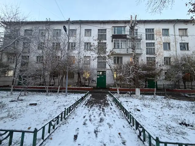 Сбд 4-р хороо 1-р 40 мянгат 3 өрөө орон сууц, Улаанбаатар — Сүхбаатар — 4-р хороо