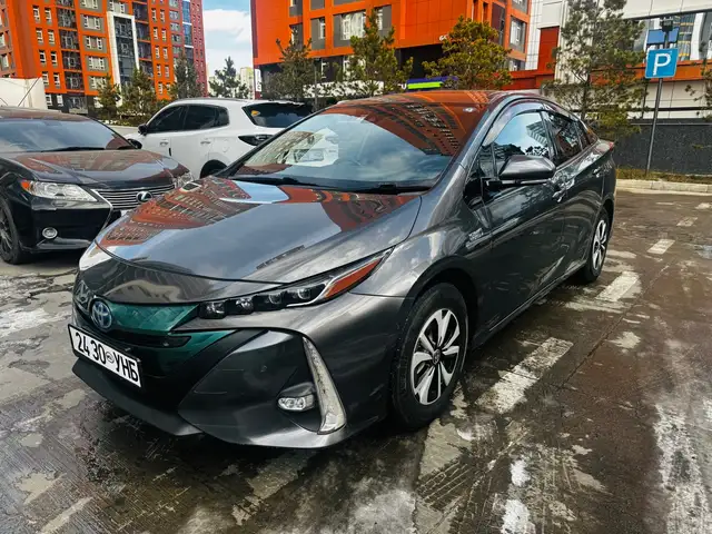 Toyota Prius PRIME 52