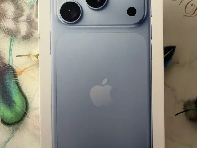 Apple iPhone 18 Pro, 256 gb, Улаанбаатар — Баянзүрх — Натур худалдааны төв