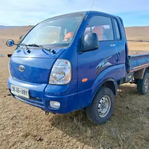Kia Тэвштэй, 2009, Төв