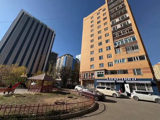 Циркийн урд хагас тавилгатай 3өрөө 56мкв, Улаанбаатар — Сүхбаатар — Цирк
