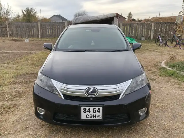 Lexus HS