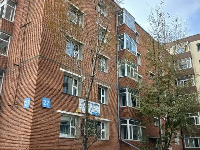 Сбд, монгол 3-р сургуулийн хойно в1 давхap 44мкв, Улаанбаатар — Сүхбаатар — 10-р хороо