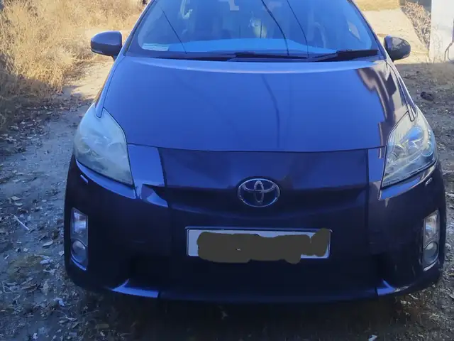Toyota Prius 30