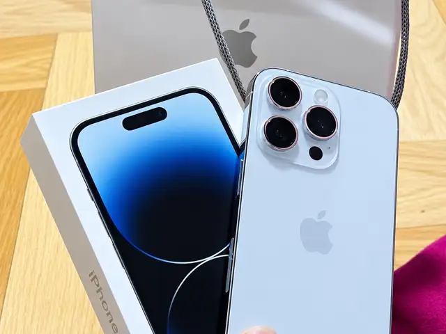 Apple iPhone 14 Pro, 128 gb, Silver, Улаанбаатар — Чингэлтэй — 32 тойрог