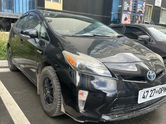 Toyota Prius 30