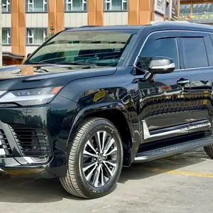 Lexus LX 600