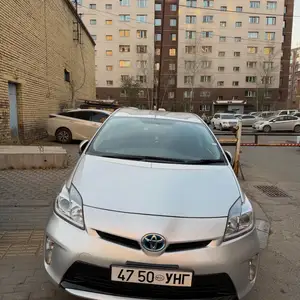 Toyota Prius 30