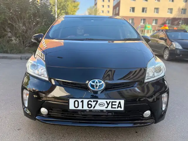 Toyota Prius 30
