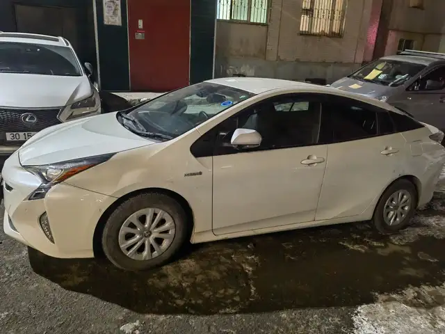 Toyota Prius 50