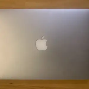 Apple 13", Intel Core i5, 8 GB RAM, 256 GB, Улаанбаатар — Сүхбаатар — 2-р хороо