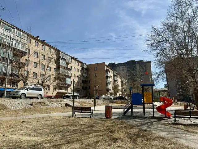 Сансарын имартын зүүн талд 3 өрөө 60мкв, Улаанбаатар — Баянзүрх — 3-р хороо